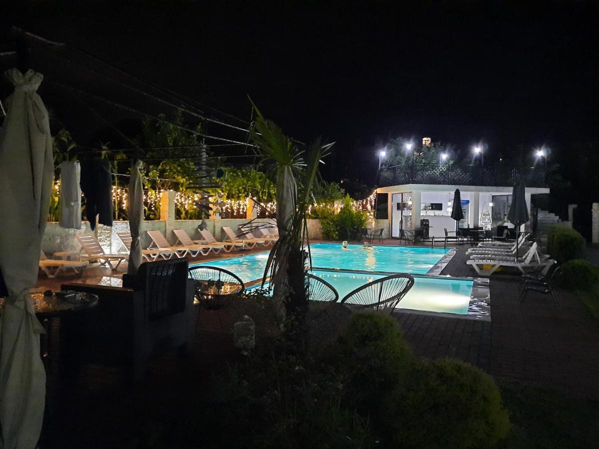 Hotel New House Kobuleti Zewnętrze zdjęcie