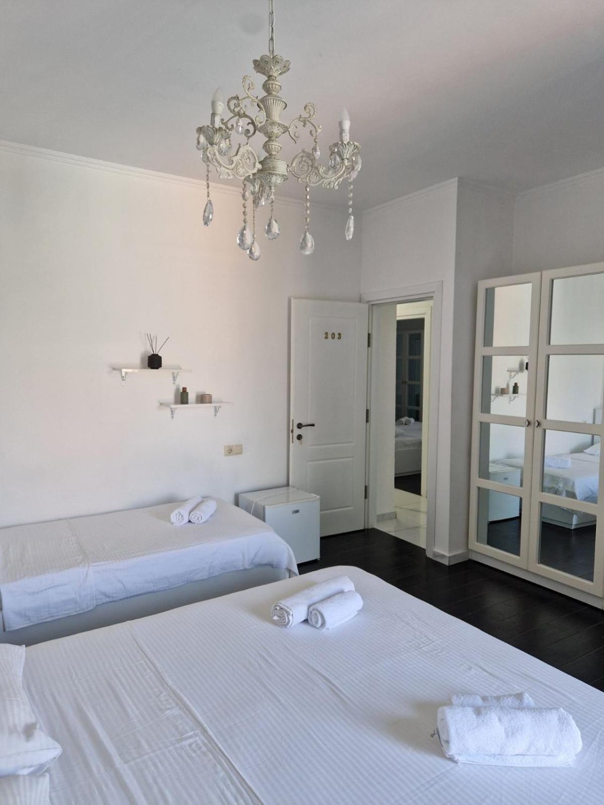 Hotel New House Kobuleti Zewnętrze zdjęcie